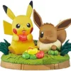 Pokemon Munching Time Pikachu & Eevee PVC Figure