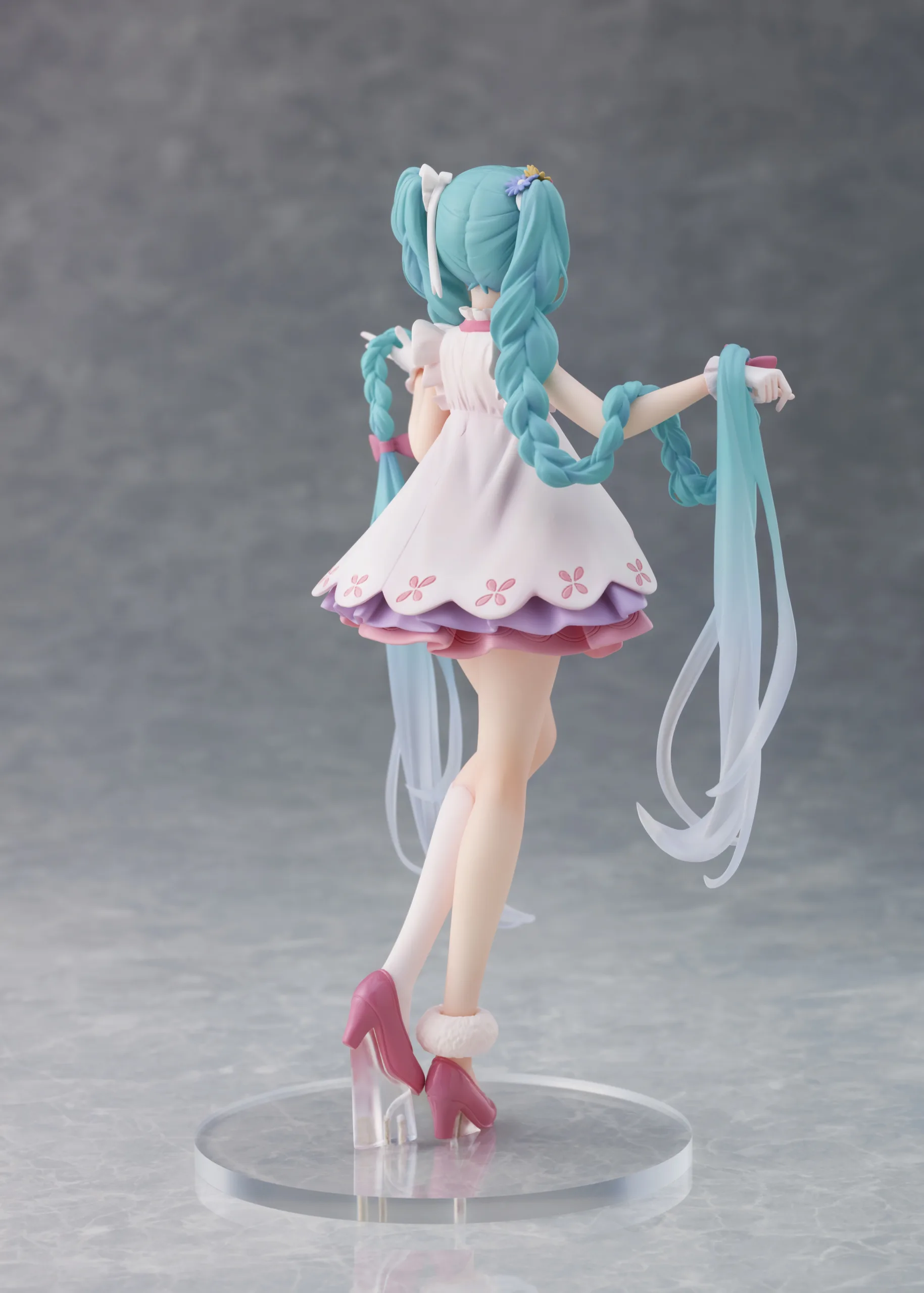 HATSUNE MIKU WONDERLAND RAPUNZEL FIGURE